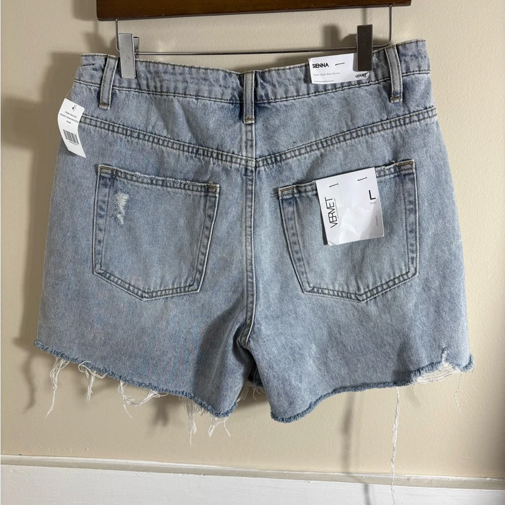 Vervet Sienna Super High Rise Distressed Denim Shorts Frayed Hem Light Wash L - Picture 4 of 10
